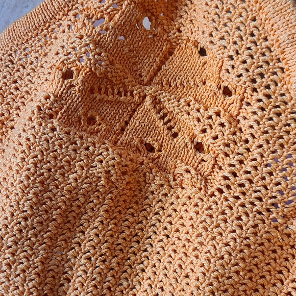 Small H&M crop - Picture 3 of 4